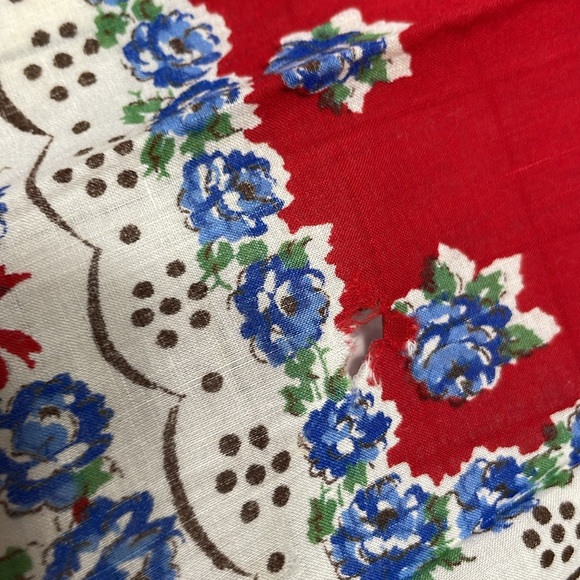 4 colorful vintage handkerchiefs, suitable for small craft/sewing projects - Picture 11 of 11